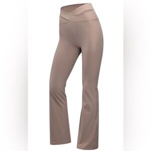 NWT Nike Women’s Zeny Dri Fit High Waisted Flared Leggings - Size XL